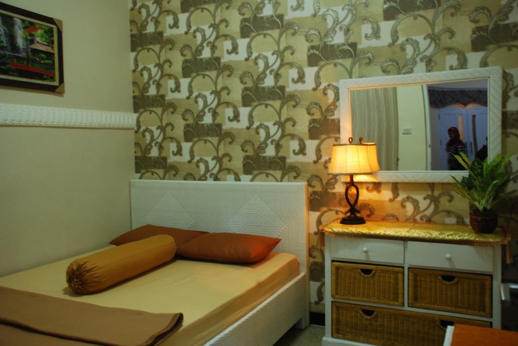Griya Nelwan Guest House Malang Camera foto
