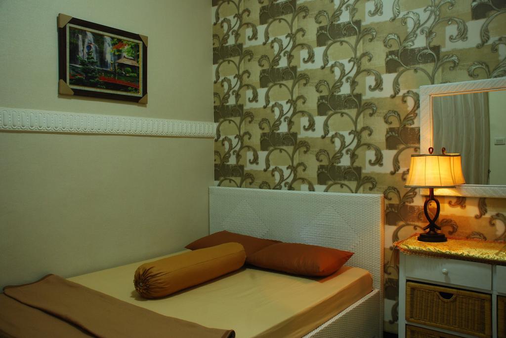 Griya Nelwan Guest House Malang Camera foto